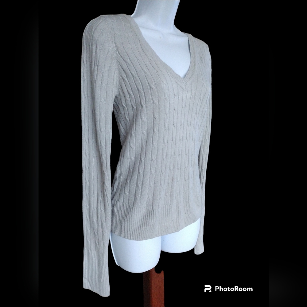 Pink Rose Gray Cable Knit V-Neck Sweater Small